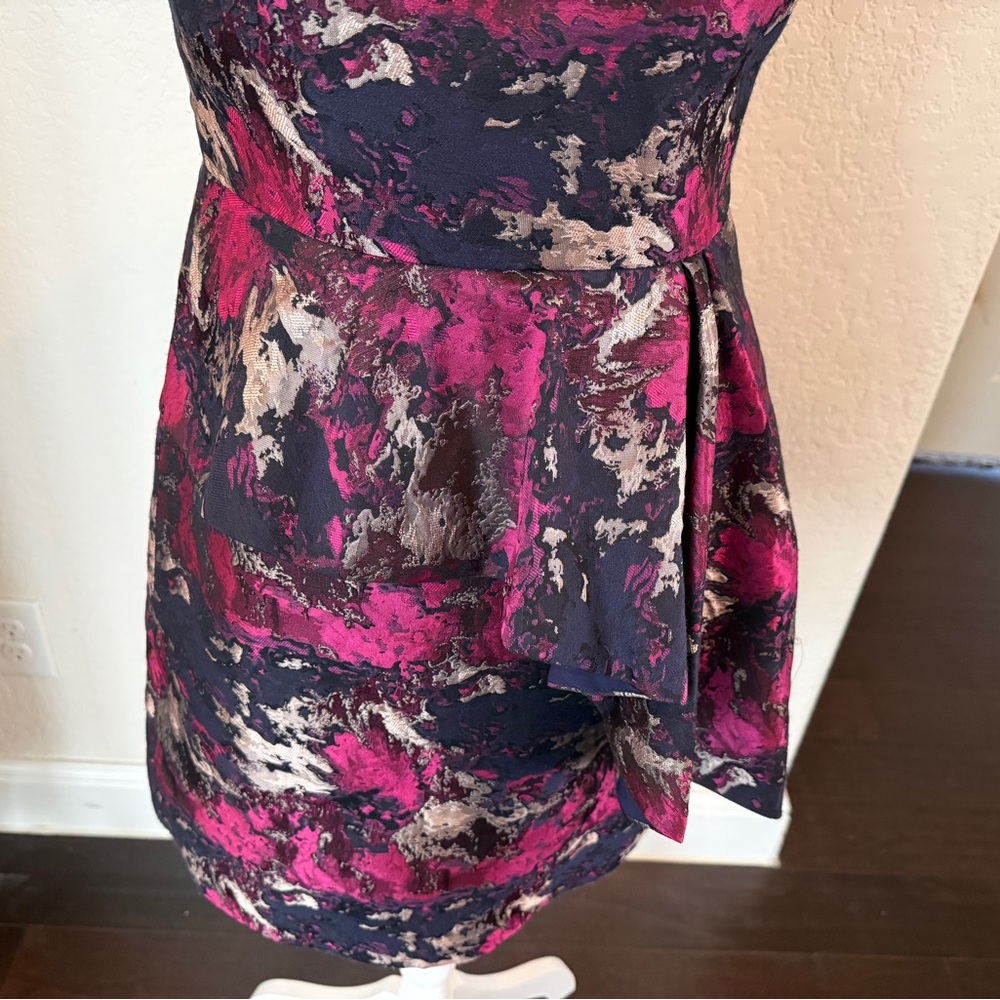 Vince Camuto Abstract Pink Navy and Silver Mini Dress - Picture 8 of 11